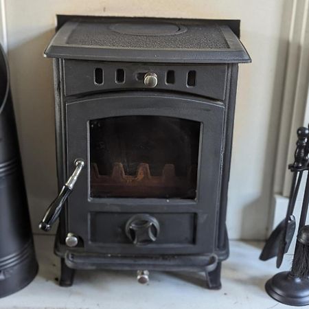 Cosy Fermanagh Home - The Cosy Beech Lisnaskea エクステリア 写真
